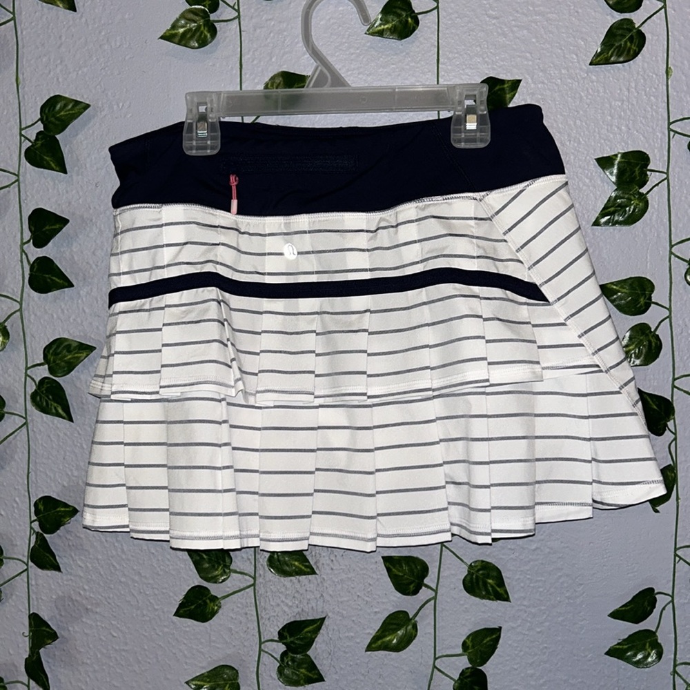 lululemon athletica Navy and White Striped Skirt - Picture 2 of 3
